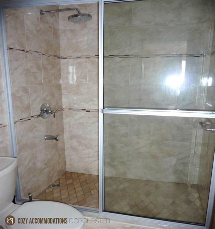 Cozy Accommodations - Dorchester City Line Kingston Room photo
